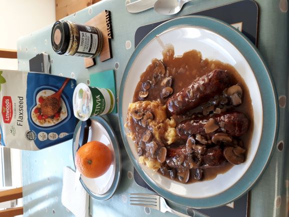 Bangers And Mash With Vermouth Sauce